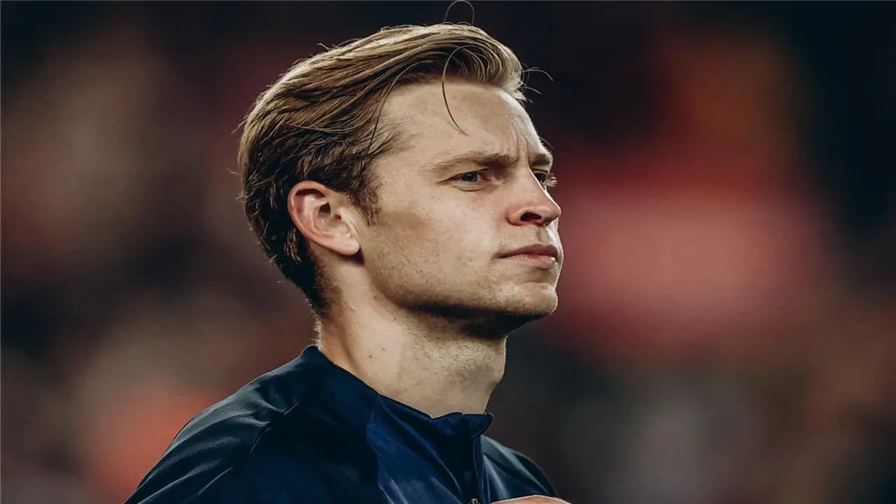 دي يونج: فخور بتواجدي في برشلونة.. وهذا هو اللاعب الأفضل على مر العصور